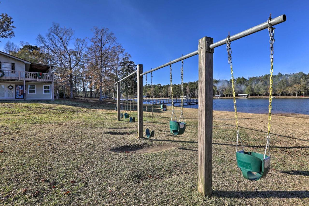 White Oak Creek Home With Views, Deck And Pool Access! Eufaula Zewnętrze zdjęcie