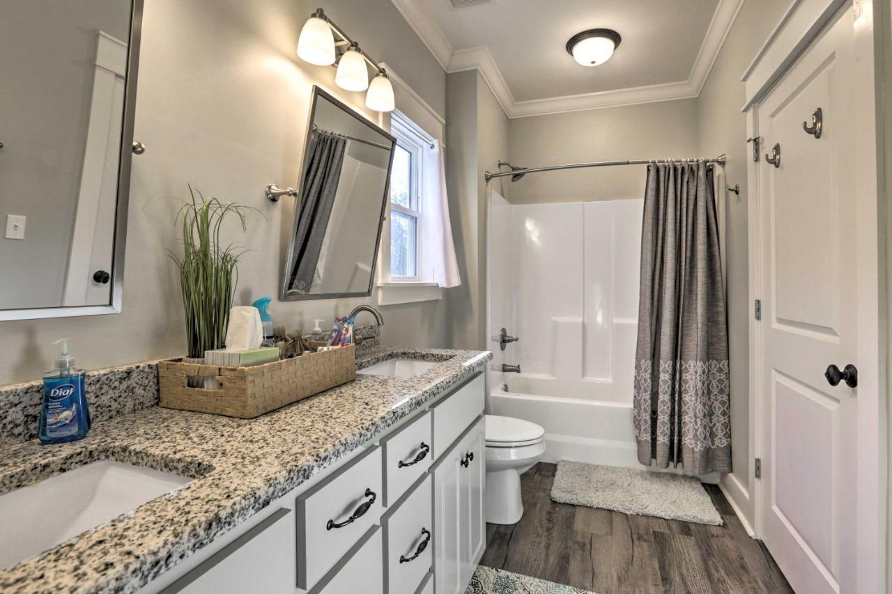 White Oak Creek Home With Views, Deck And Pool Access! Eufaula Zewnętrze zdjęcie