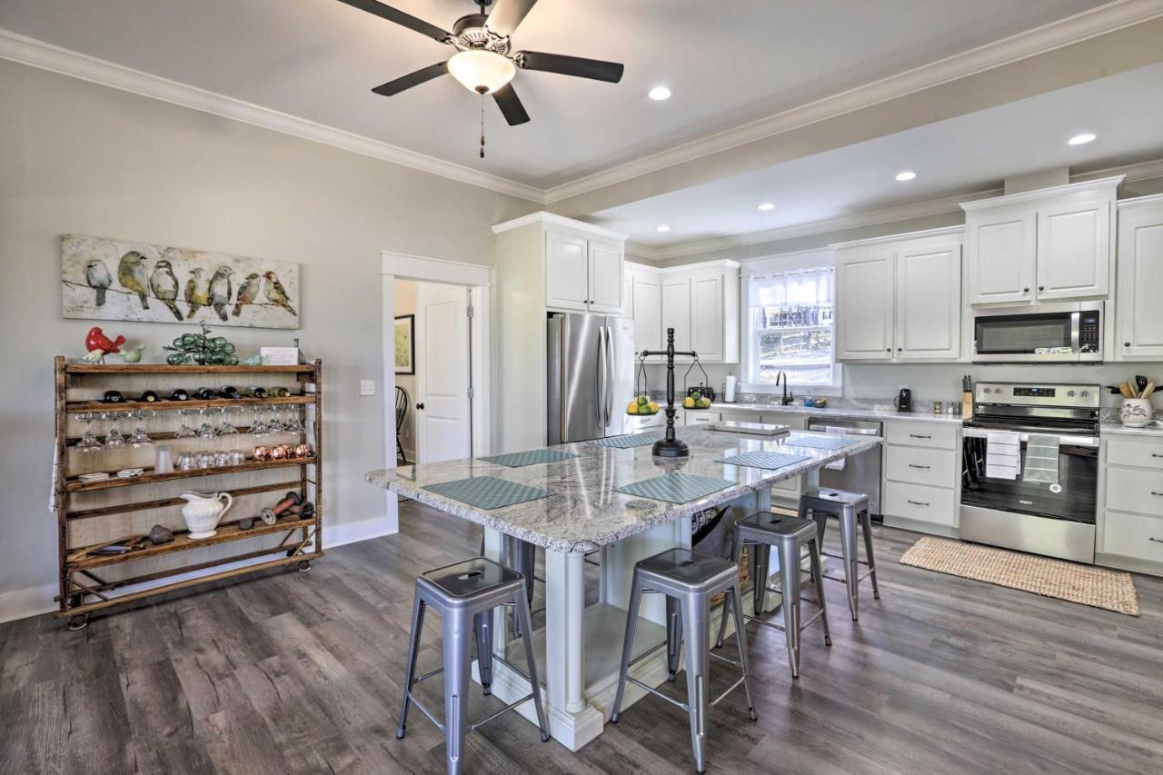 White Oak Creek Home With Views, Deck And Pool Access! Eufaula Zewnętrze zdjęcie